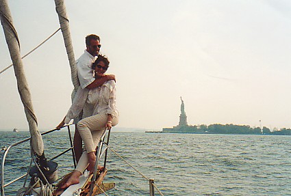 bowsprit_and_statue.jpg